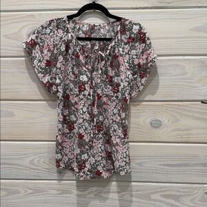 Chic Floral Women's Blouse in Gray and Pink